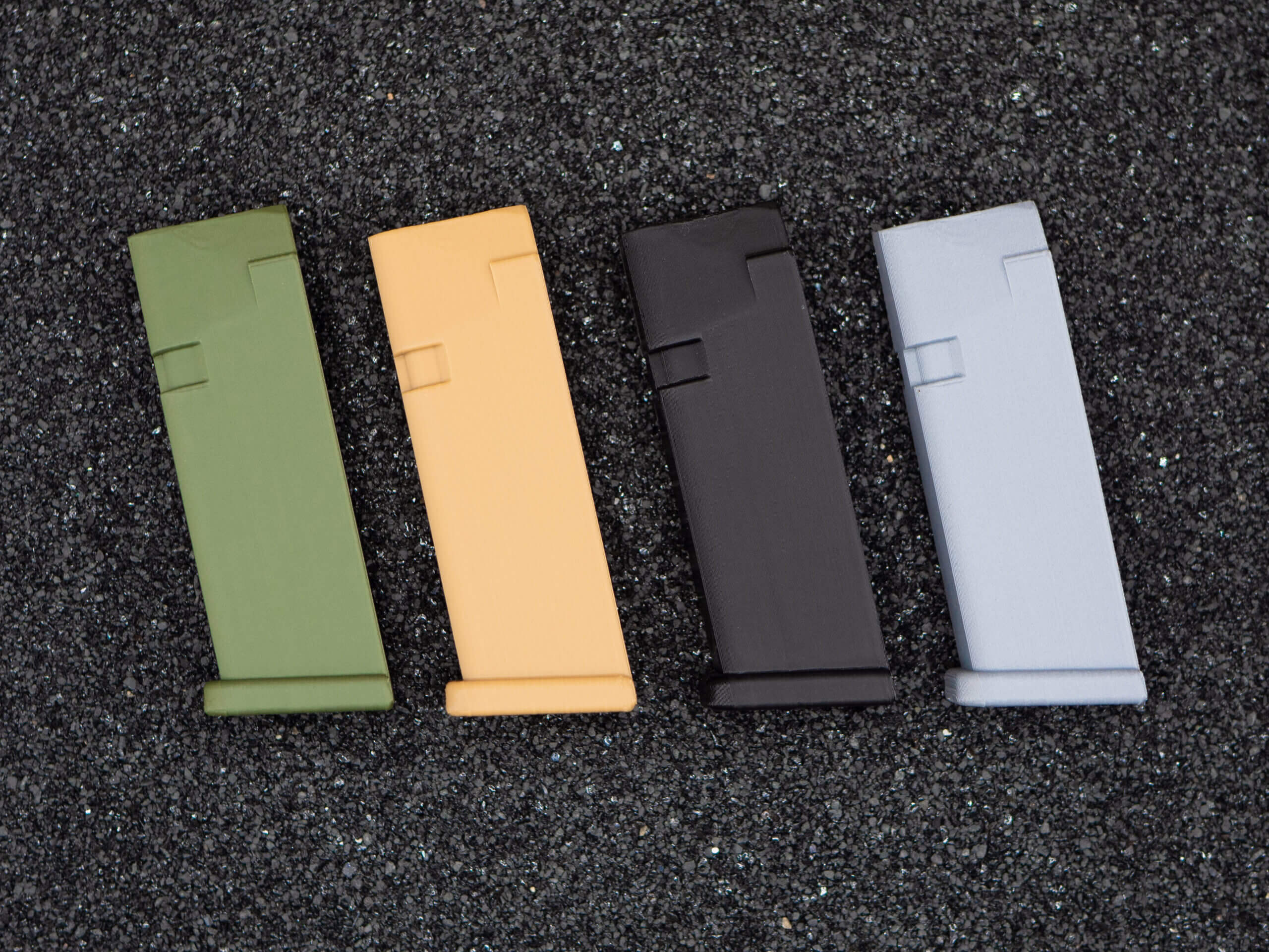 GLIZZY™ - BIC FULL SIZE - Magazine Lighter Case - 48 COLORS