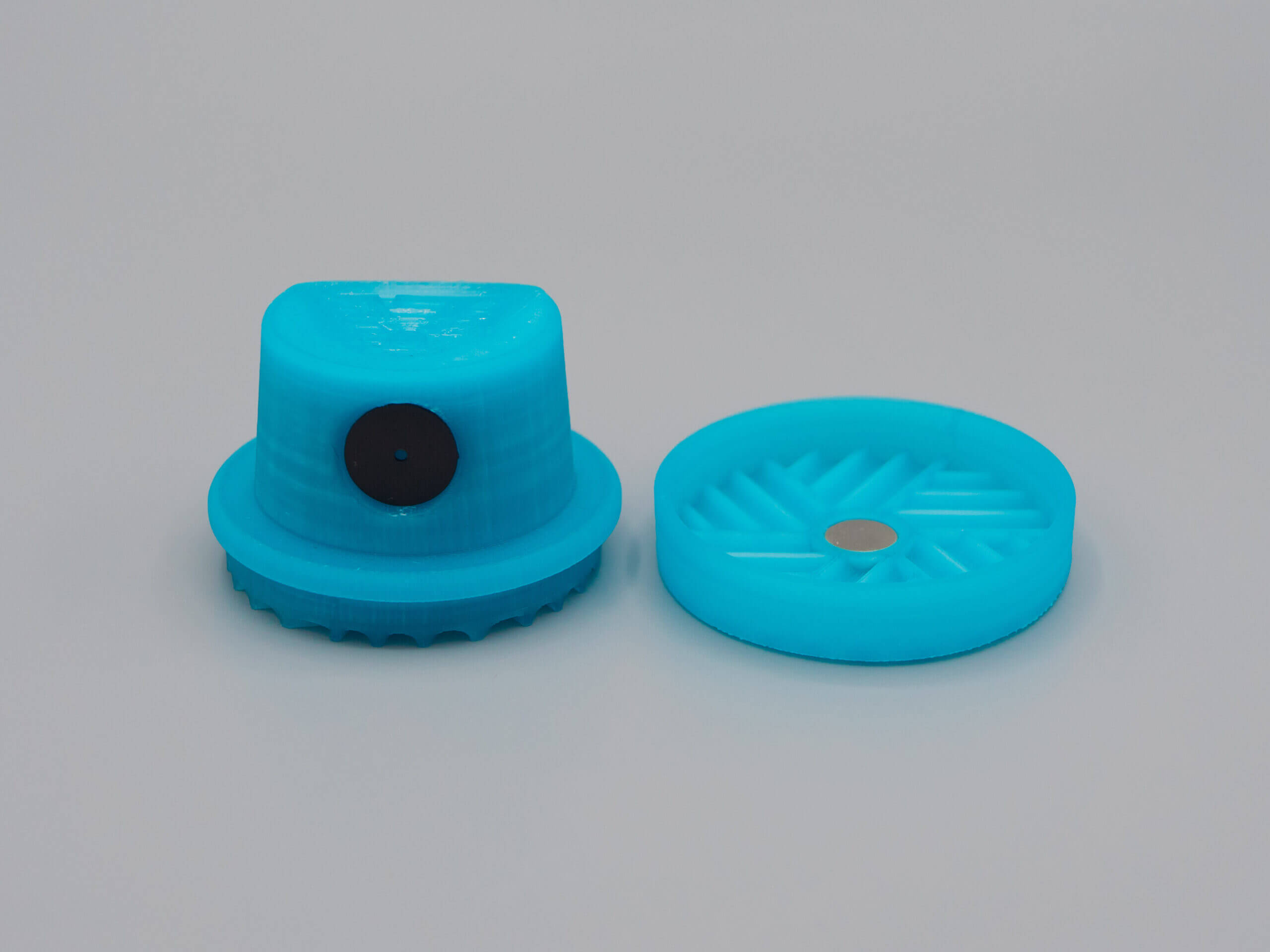 DANKSY™ - Graffiti Spray Cap Magnetic Herb Grinders