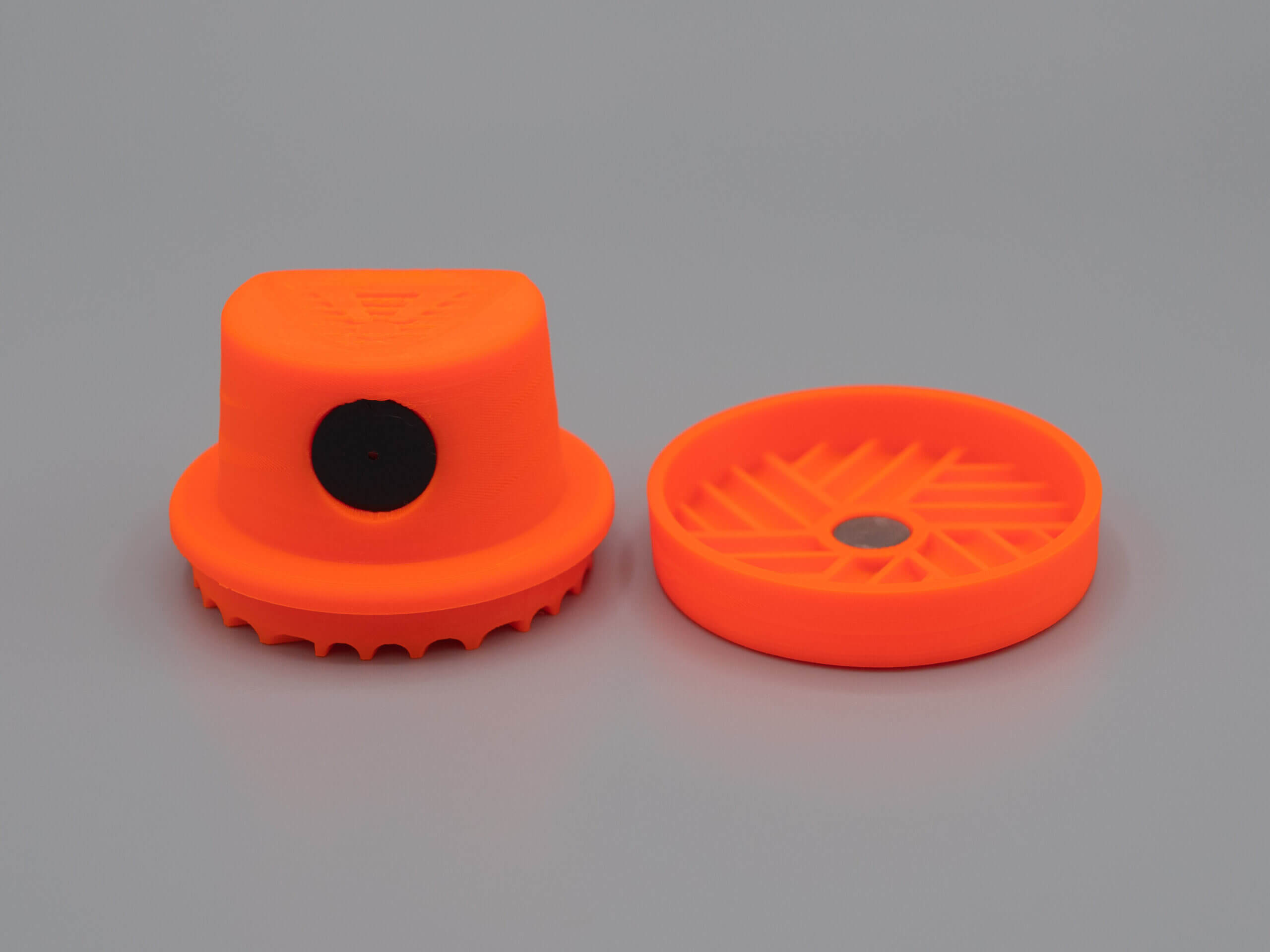 DANKSY™ - Graffiti Spray Cap Magnetic Herb Grinders
