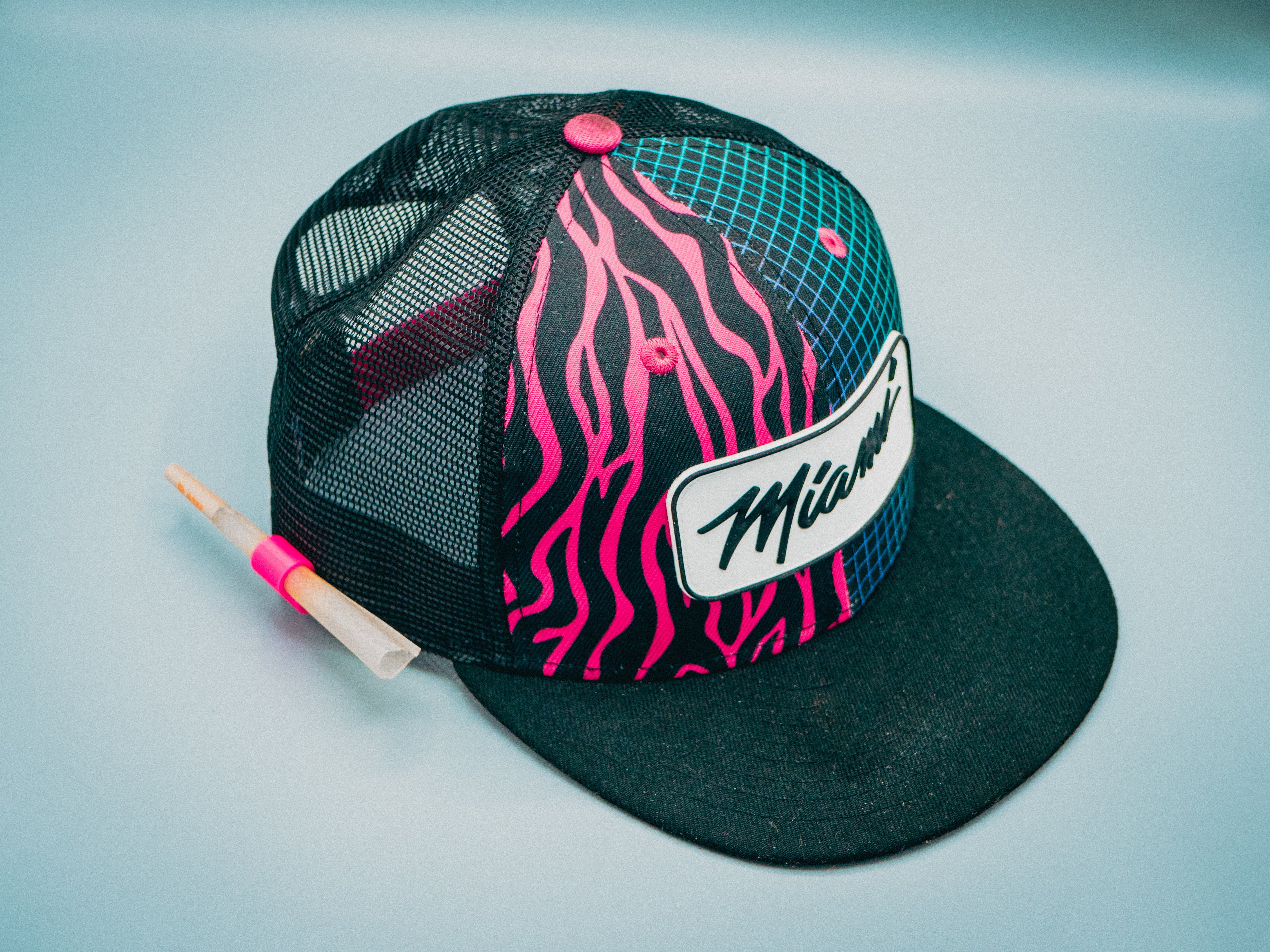 KONEKLIP™ - Hat and Beanie Pre-Roll Cone + Cigar Holder