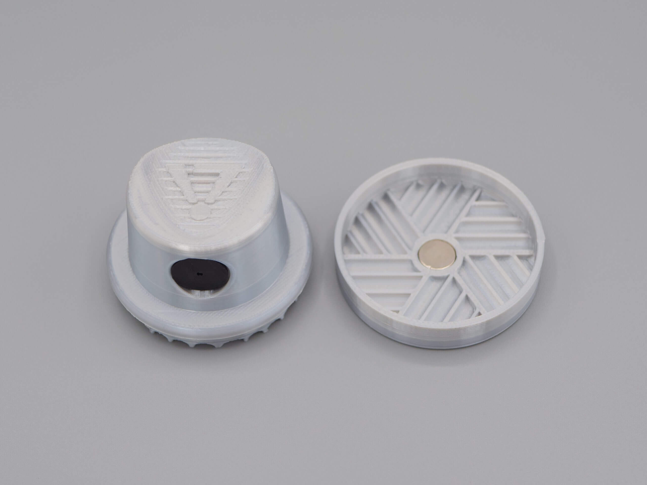 DANKSY™ - Graffiti Spray Cap Herb Grinder - FAT CAP